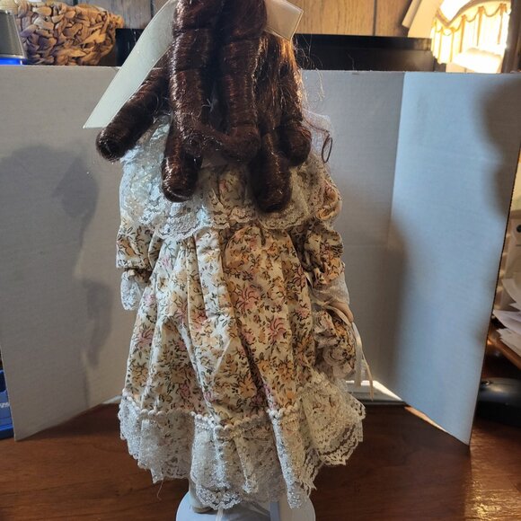 MANN DOLL COLLECTORS GUILD-DORIS, LIMITED EDITION - Picture 3 of 4